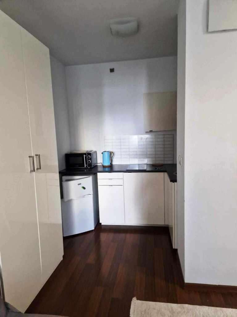 Great Apart Kabaty Варшава Экстерьер фото