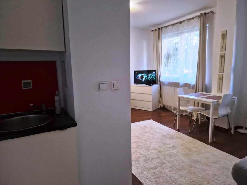 Great Apart Kabaty Варшава Экстерьер фото